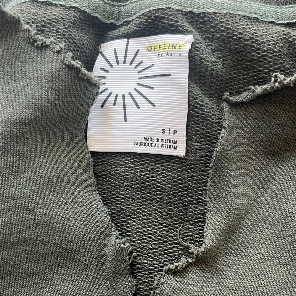 2 sweater bundle - Picture 3 of 4